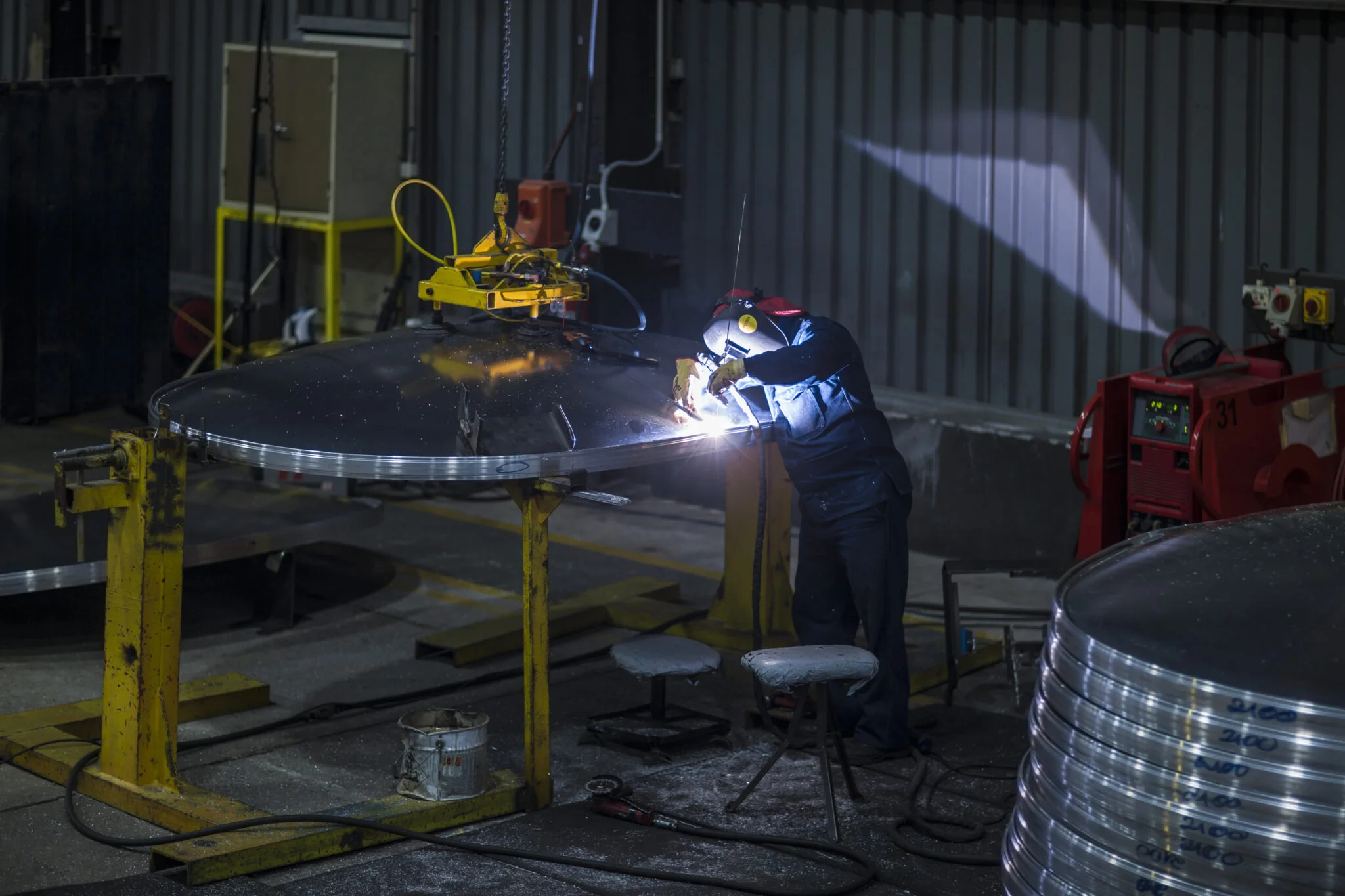 Vessel head fabrication
